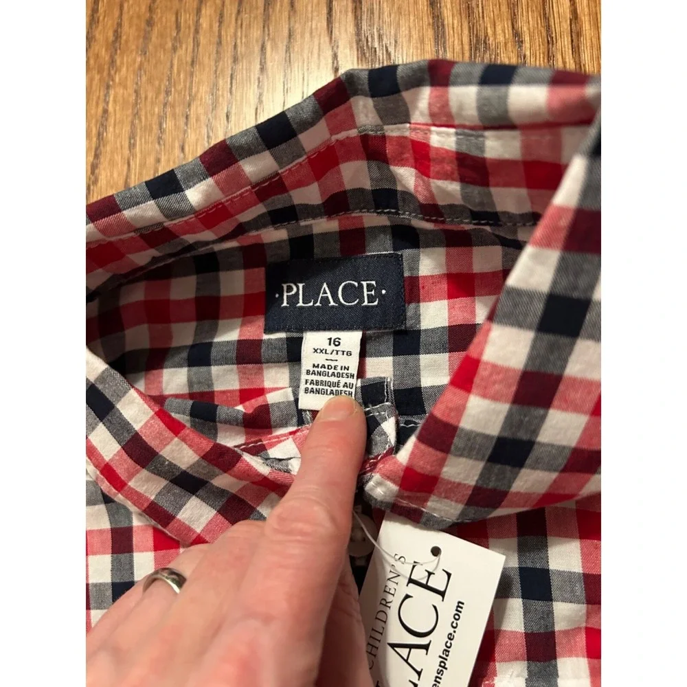 New The Children's Place Boy's Short Sleeves Plaid Button up Shirt size M